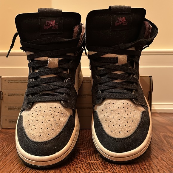 Jordan One Highs - Picture 4 of 7